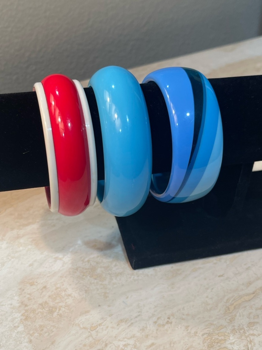 Red and Blue Resin Bangle Bracelet Set